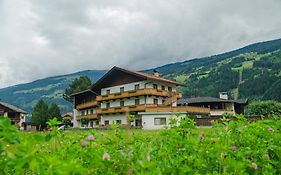 Zell Views Apartments