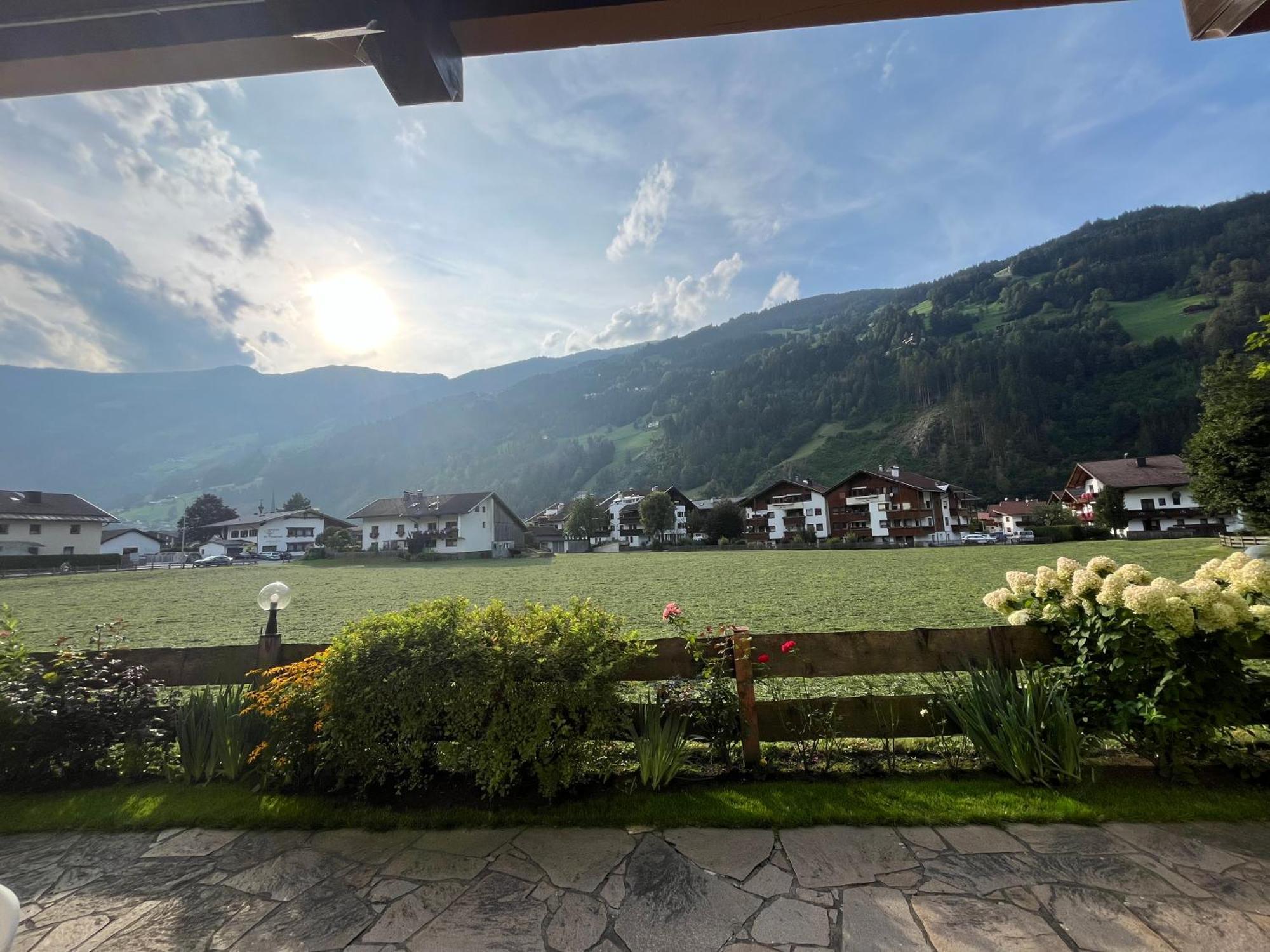 Zell Views Apartments Zell am Ziller Exterior foto