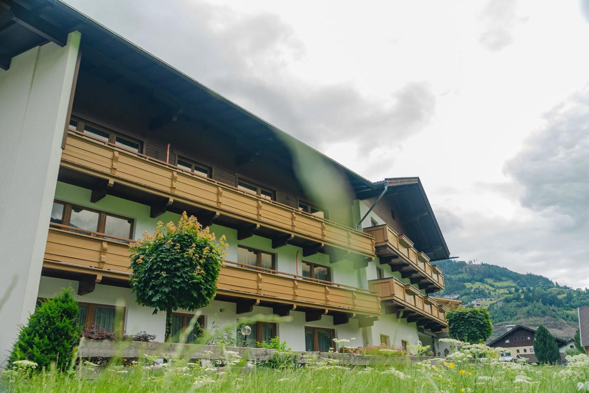 Zell Views Apartments Zell am Ziller Exterior foto